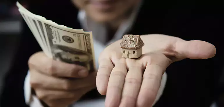Avoid the Hassle of a Traditional Sale in Springfield, MA